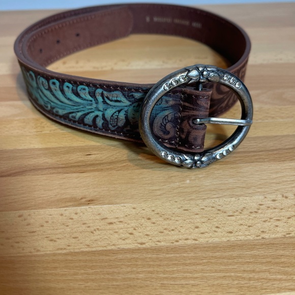 Accessories - Women’s Leather Ring Buckle Floral Embossed Western Turquoise Belt Size Small